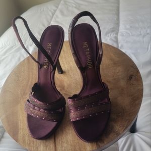 Metaphor dress heels, sz. 6.5, burgundy color, never worn